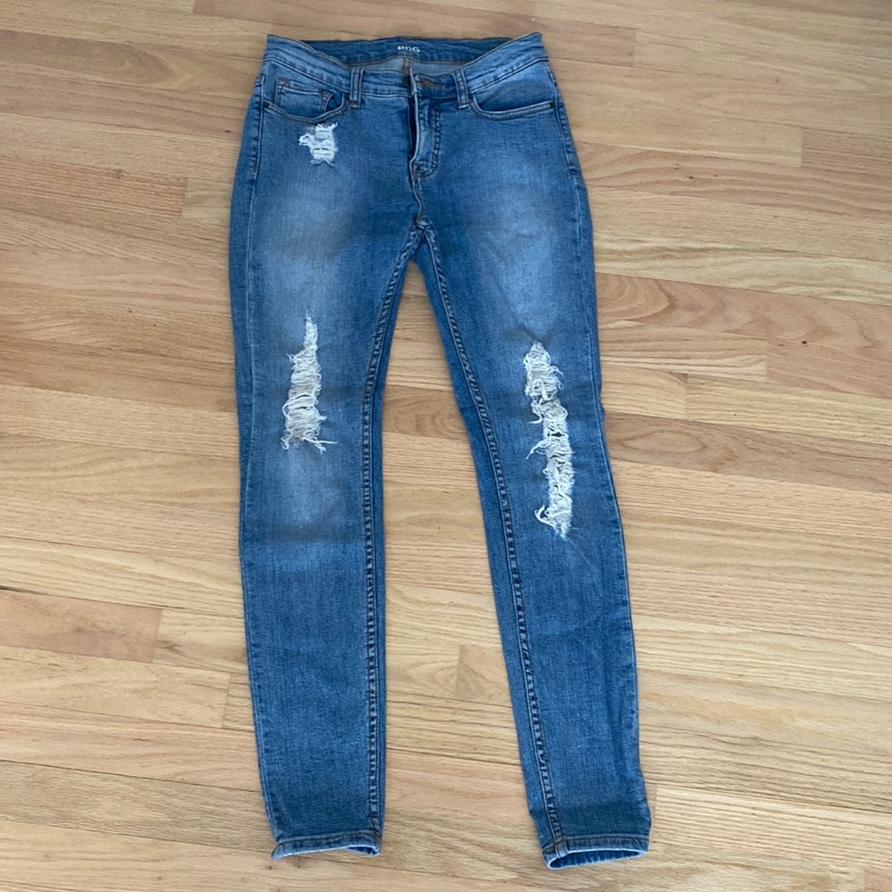 BDG Mid Rise Ripped Skinny Jeans